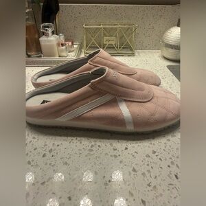 Vintage XOXO Clog Y2K Women's Pink and White Quilted babydoll clogs